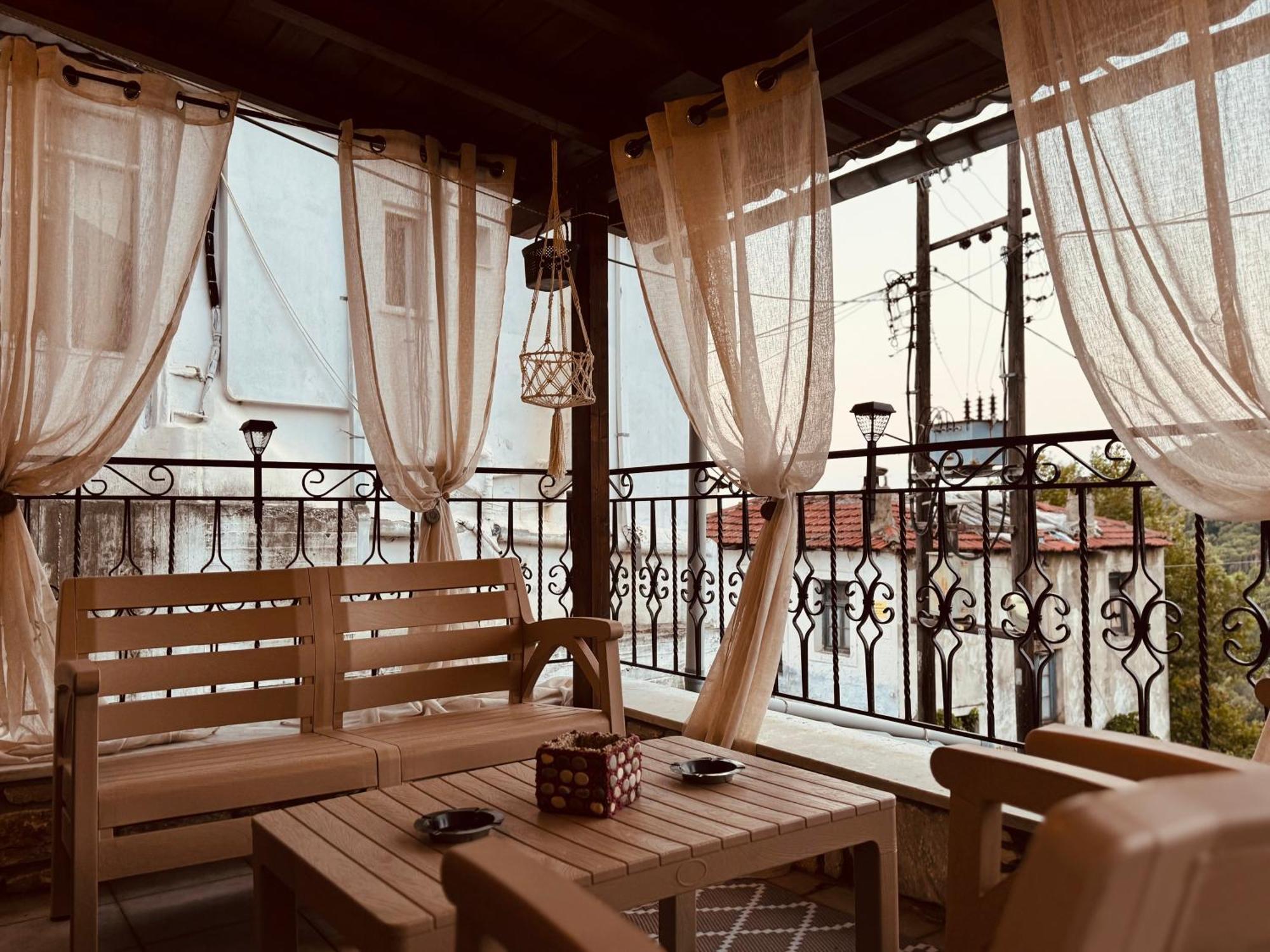 Makrirrákhi Philoxenia Guest House מראה חיצוני תמונה