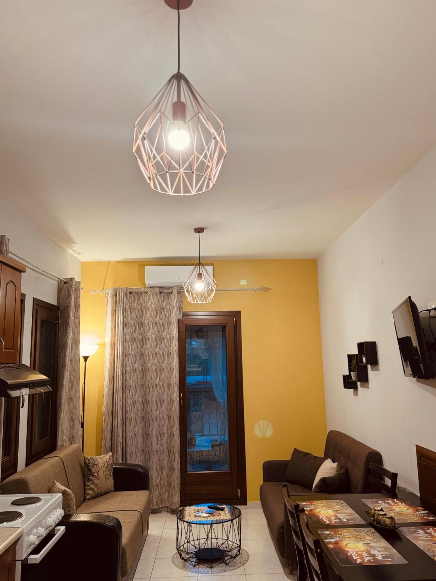 Makrirrákhi Philoxenia Guest House מראה חיצוני תמונה